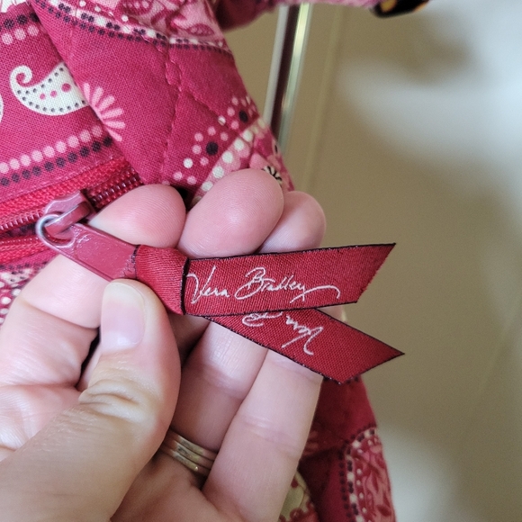 Vera Bradley Mesa Red Paisley Quilted Crossbody Purse - Picture 7 of 9